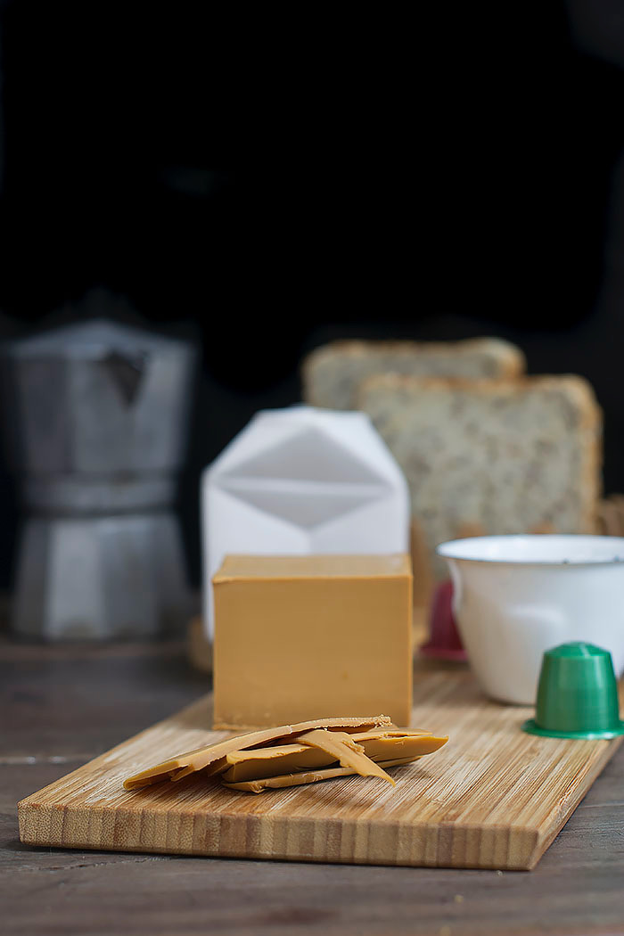 Brunost, queso dulce escandinavo.